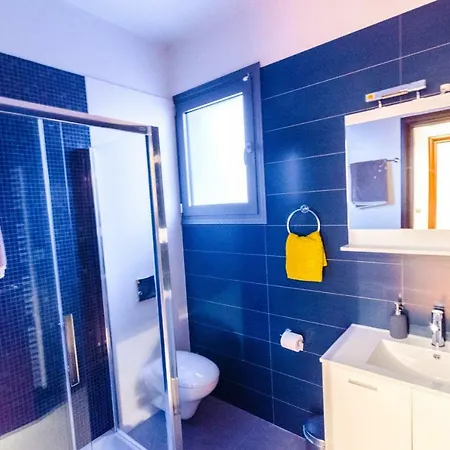Villa Luxury Beachfront In Pefkakia-volos Volos