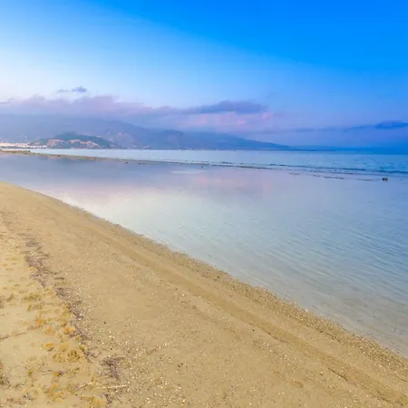 Luxury Beachfront In Pefkakia-volos Villa Volos
