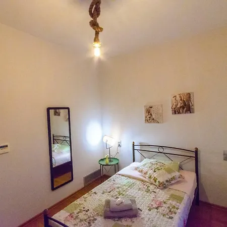 Luxury Beachfront In Pefkakia-volos *
